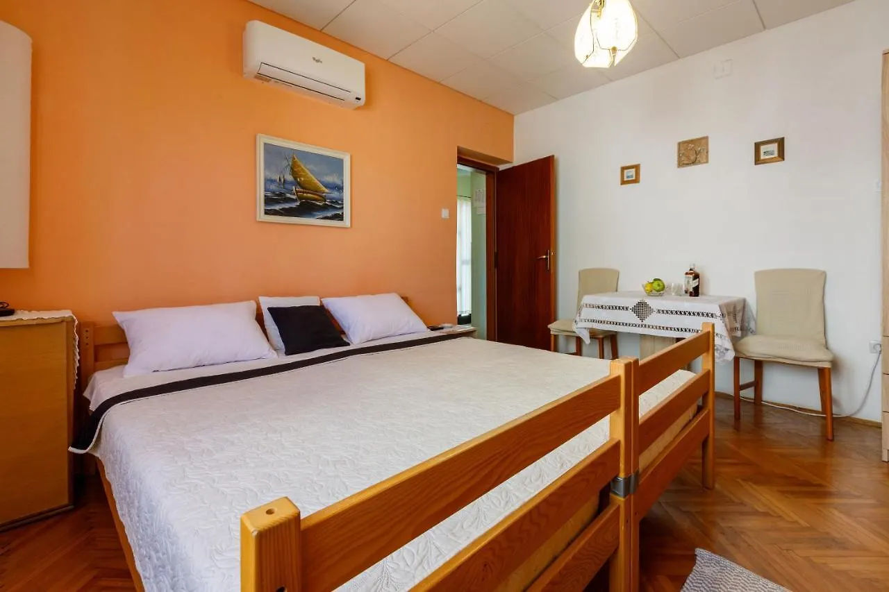 Apartment Antic S Crikvenica